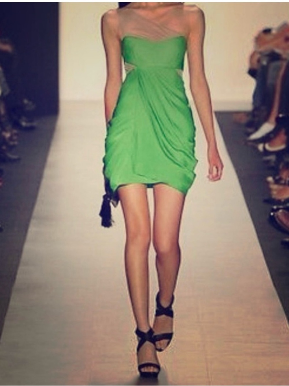 BCBG Maxazria One-Shoulder Green Evening Dress 4 green